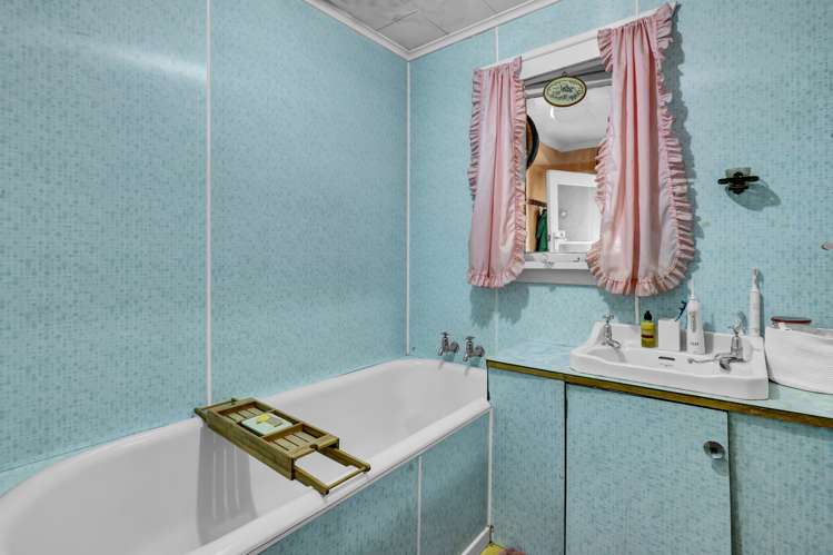 239 Coronation Avenue Welbourn_21