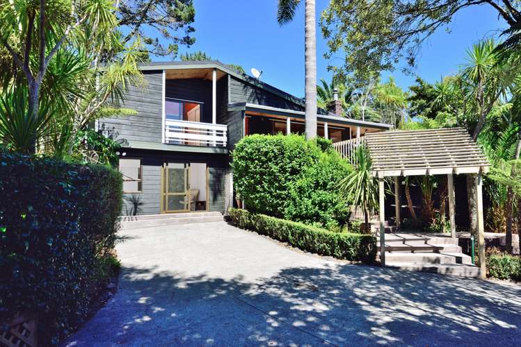 192 Beach Road Campbells Bay_1