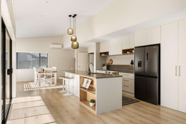 High Spec Living In A Peaceful Setting!
