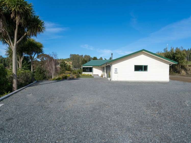 277 Mapara Road Acacia Bay_12