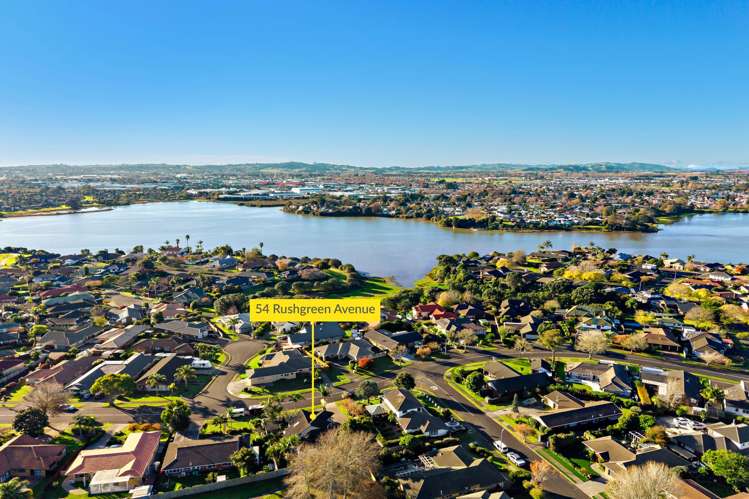 54 Rushgreen Avenue Pahurehure_16