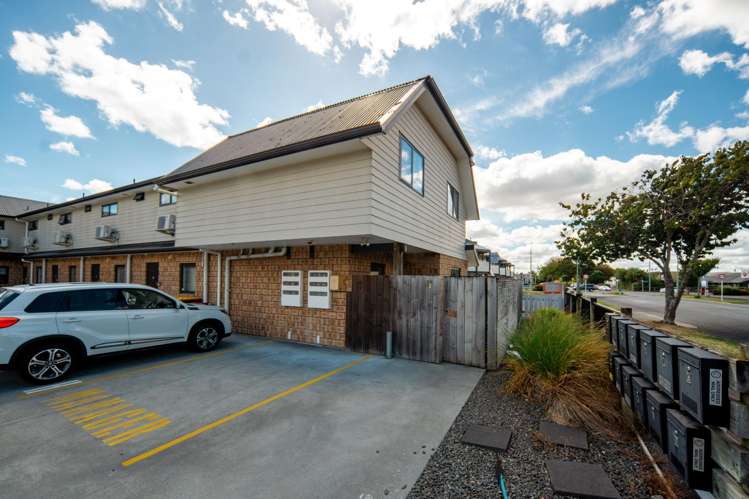 32M Abbotsford Street Hamilton Central_17