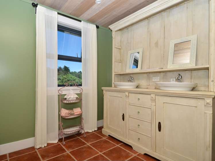 204 Stafford Drive Ruby Bay_13