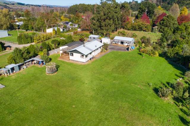 5 Kaka Street Pohangina_1