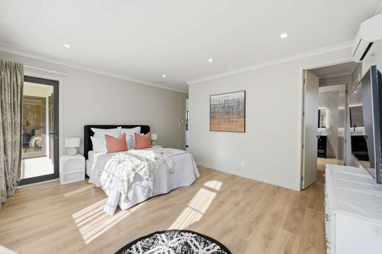 15B Regis Lane Flat Bush_36