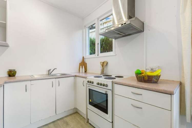 78 Seaview Road Castor Bay_8