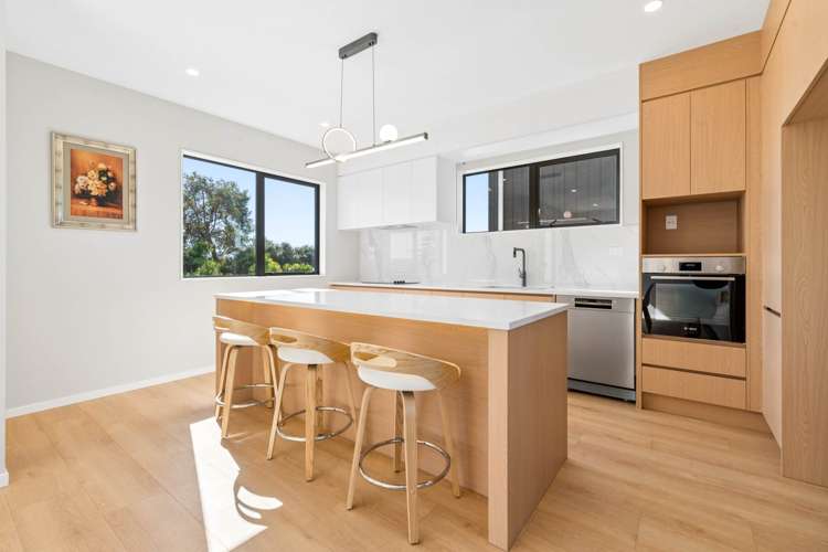 3/27 Brady Road_5