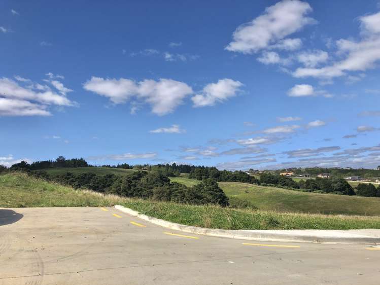 11 Otaota Way Flat Bush_7