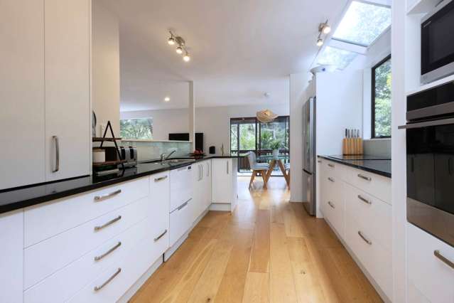 156 Laingholm Drive Laingholm_2