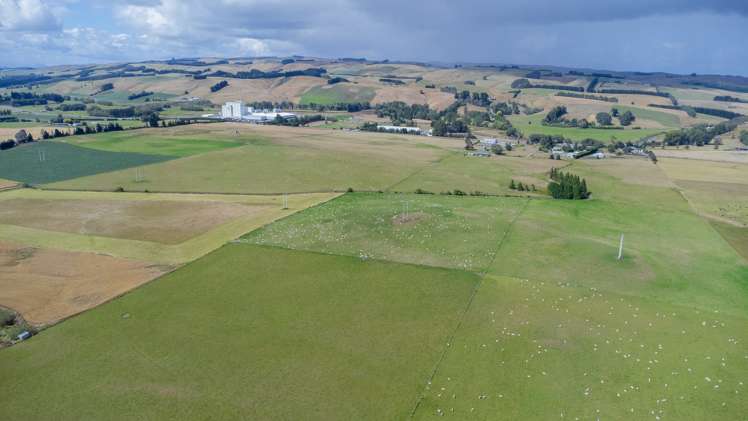 10 Mckinnon Road Gore Surrounds_0