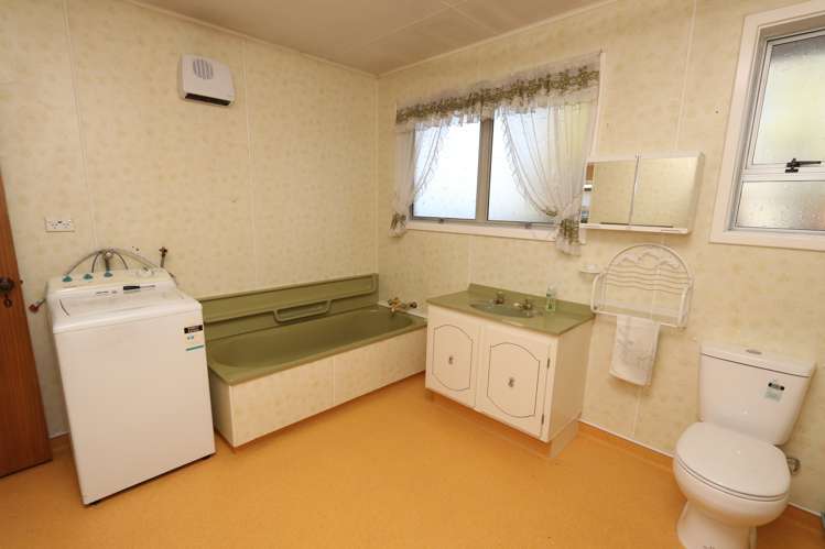 17 Walshs Road Allenton_17