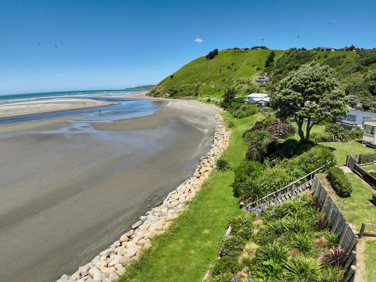 7 Oraka Road Māhia_29