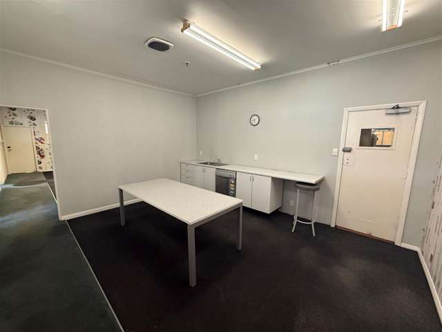 4-10 Mohuia Crescent Elsdon_2