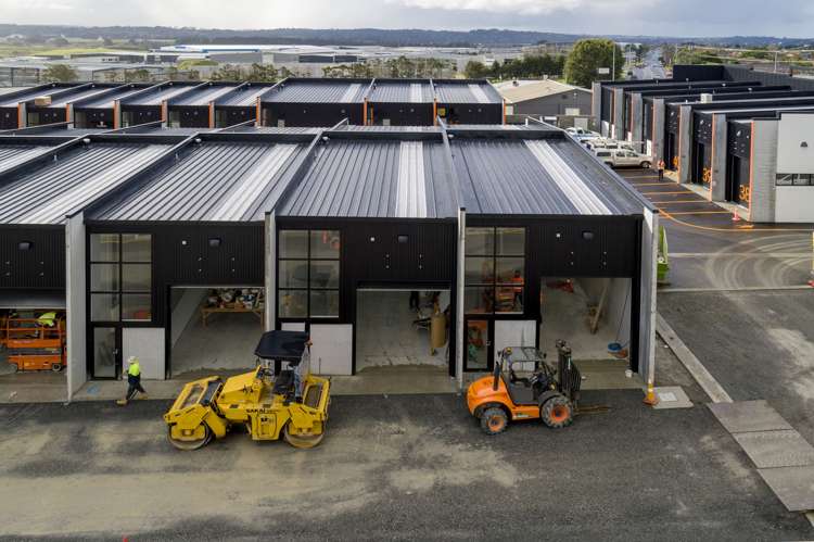 7 and 8/90 Hobsonville Road Hobsonville_9