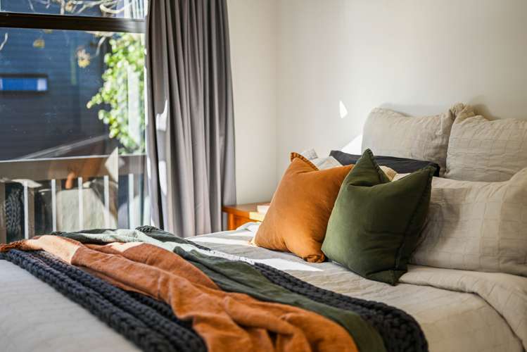 28 Church Road Pukete_14