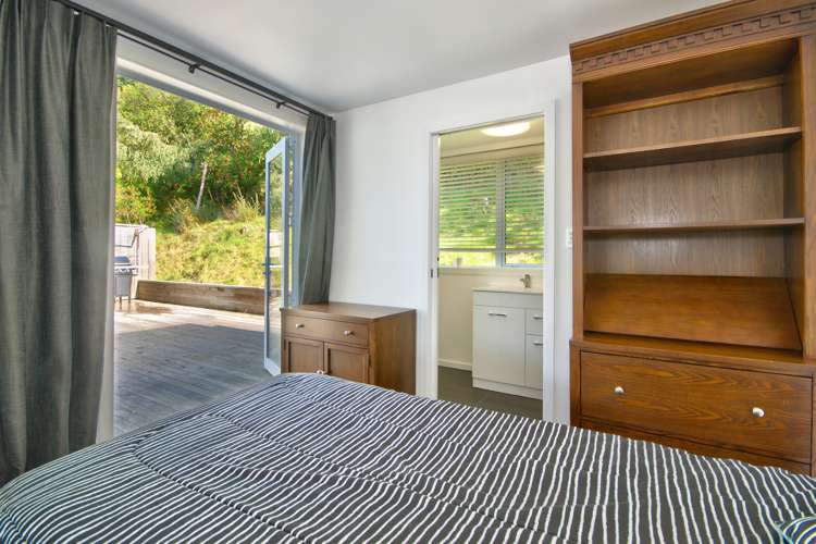 8b Moss Lane Fernhill/Sunshine Bay_11