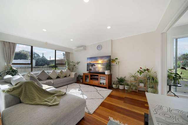 4 Falkirk Street Blockhouse Bay_4