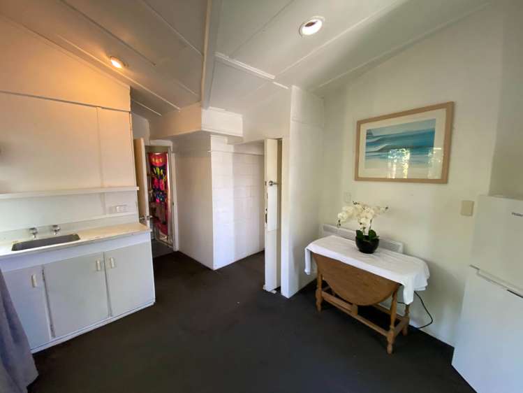 Flat D 20 Croydon Road New Lynn_3