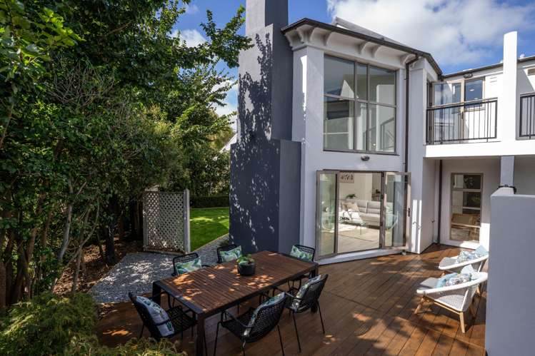 2/37 Poynder Avenue Merivale_26