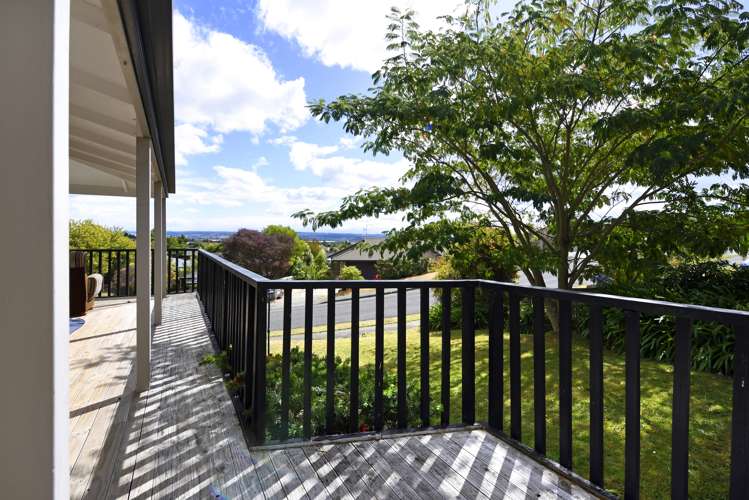 35 Olympus Way Richmond_3