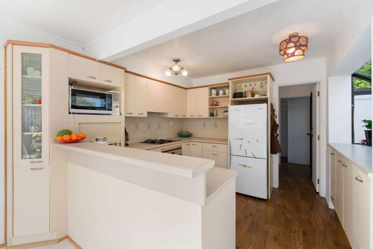 1/33 Curacao Place Half Moon Bay_3