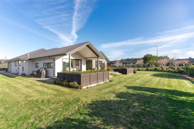 1 Westmere Mews West Melton_23