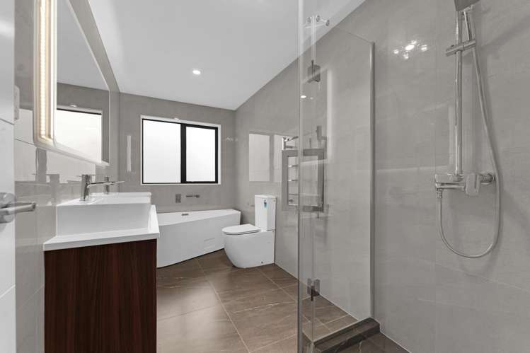 2A Matatahi Road Flat Bush_20