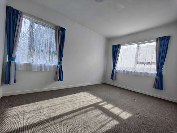 6 Hoylake Place Wattle Downs_8