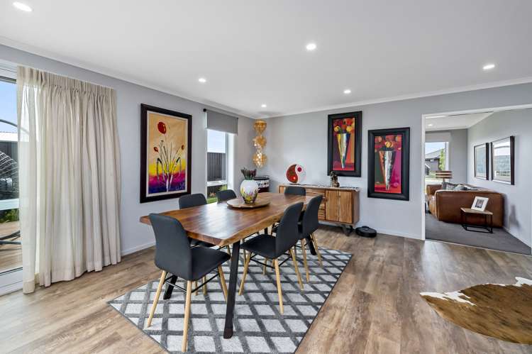 28 Whitehorn Drive Lincoln_10