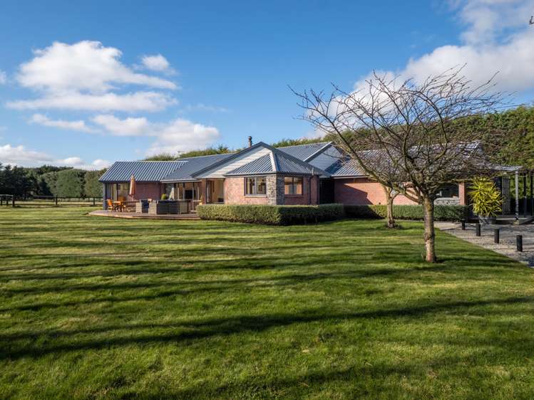 672 Highfield Road_1