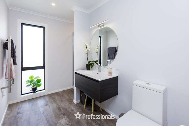 24 Reakes Crescent Wallaceville_9