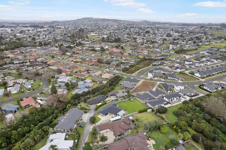 57 Lough Bourne Drive Pukekohe_34