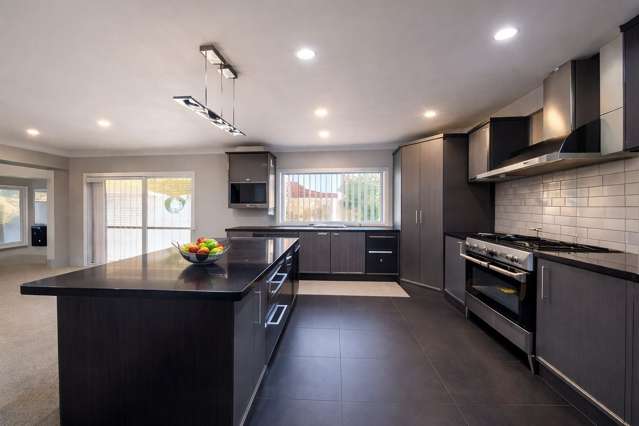 22 Kestev Drive Flat Bush_1