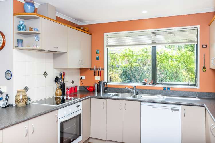 12 Kirk Close Rototuna_9