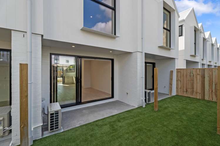 7/52 Taramea Street 10016_8