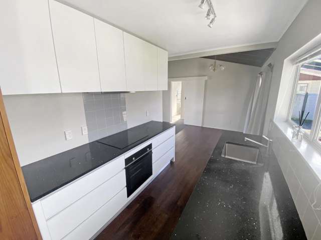 86 Benmore Avenue 10922_3