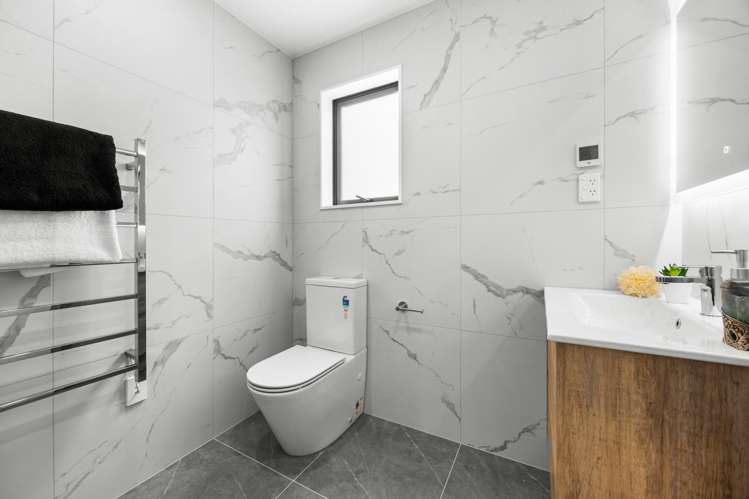 87 Bellfield Road Opaheke_14