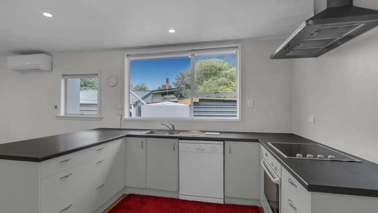 21 Holton Road_1