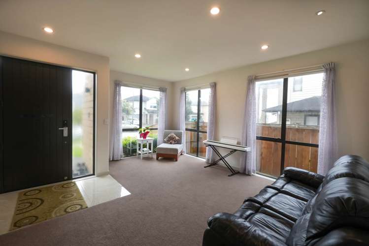 12 Springside Drive Flat Bush_7