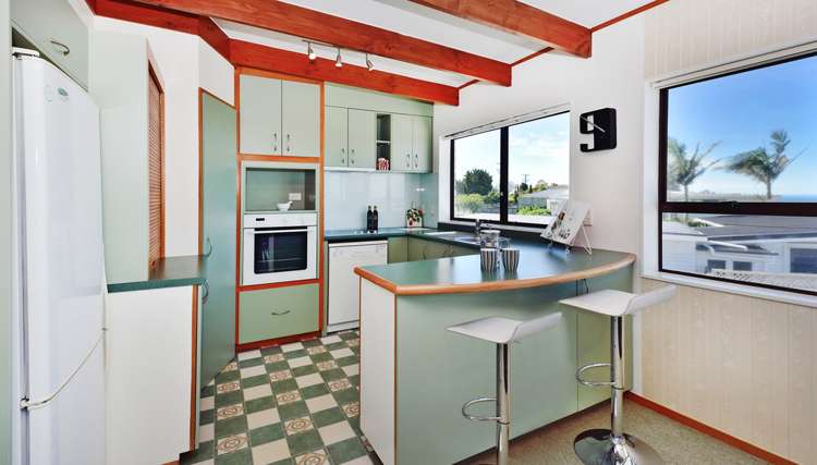 27a Roberts Road Matakatia_5