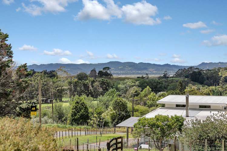 37 Valley View Road Otaika_36