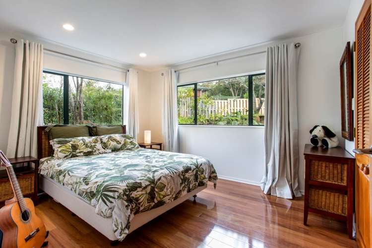 9 Highwood Grove Torbay_22