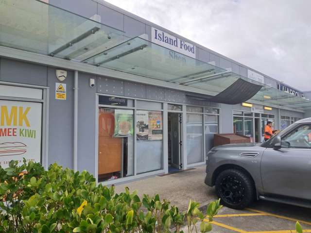 HENDERSON VALLEY - 110M² FOOD RETAIL OPPORTUNITY 