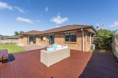 33 South Kensington Way_2