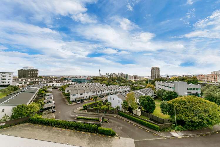 5p/16 Burton Street Grafton_19