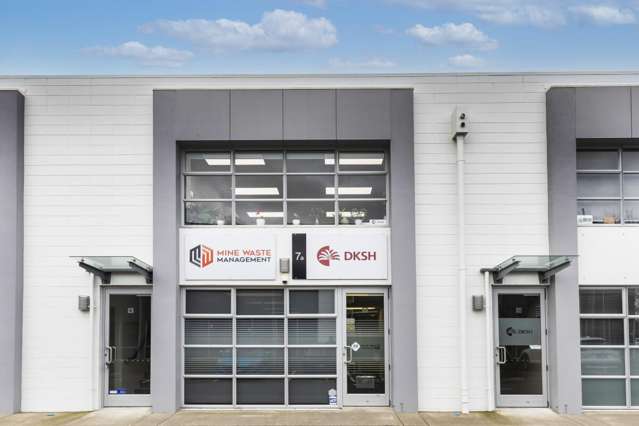 7, 41 Sir William Pickering Drive Burnside_2