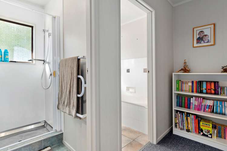 53 Emily Place Bellevue_11