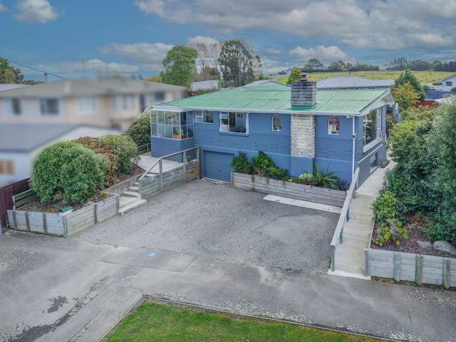 SPACIOUS STUART STREET FAMILY GEM