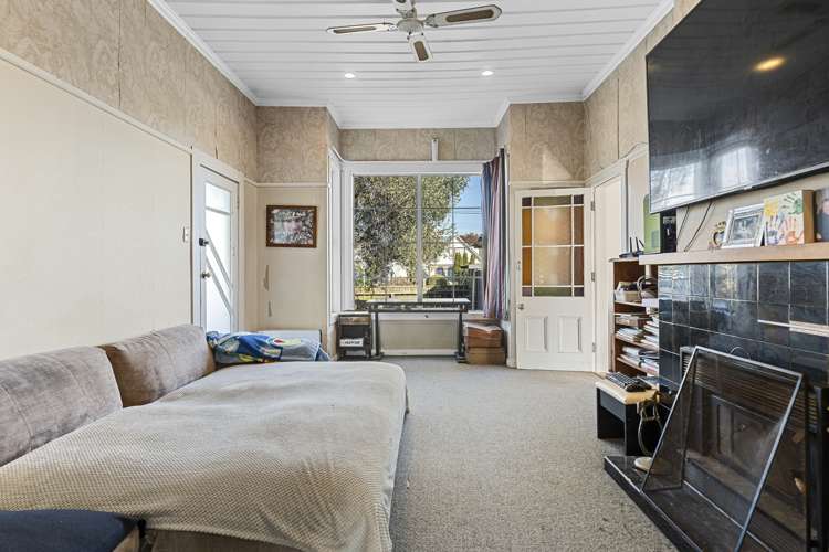 200 Tukapa Street Westown_10