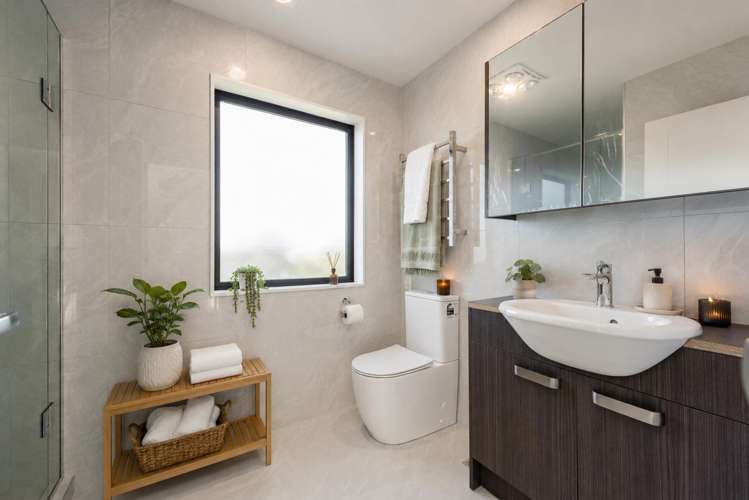 8/2 Wood Street Papakura_13